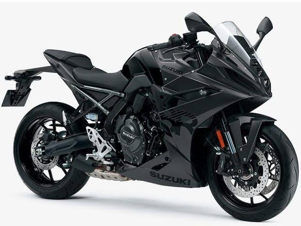 スズキ　GSX-8R